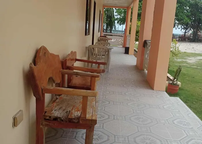Crisols Malapascua Island Hotel